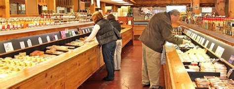 This Amish Cheese Shop In Ohio Has The Best Fudge In The。